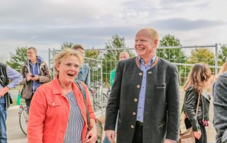 DAV Sparkassen Bergwelt | Baustelle | Spatenstich 2019 | 1. Vorsitzender Kai Lenfert | Bürgermeisterin Susanne Lender-Cassens | Foto: L. Kügel